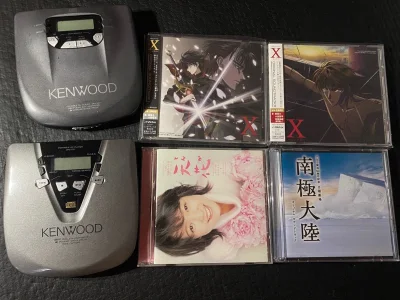 心心念念终于买到x战记的原声碟，还有cd随身听也很赞，还有其他的原声cd也都很不错，没有缺件少件的问题，下次有看到喜欢的碟还会再来买的哦