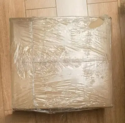 用挖煤姬挖回来的第一箱
卡了个国庆 ems审核比较严 申报了两次不过还是无税过了
抢好价海景是真的快 一秒下单 很开心
打包也很结实 我这边要了内部加固 但是其实感觉没有加固也足够了