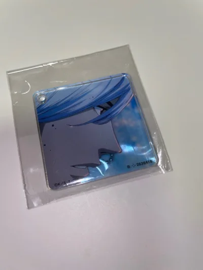 这次切了死神的扭蛋亚克力，整个材质非常透亮，颜色很好看。尤其是浮竹队长的蓝色真的绝了！仙气满满！
包装很好，谷子都安全到家了。