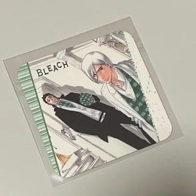 这次依然切了死神的旧原画杯垫，是京乐和浮竹双人柄图这款。正好和之前买的一起拍了照，久保带人的原画真的很美。