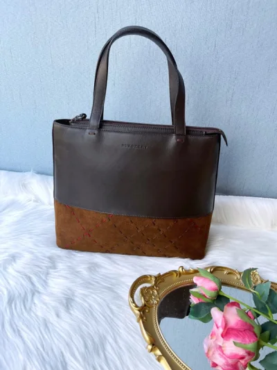 每天沉迷在刷挖煤姬中无法自拔，海淘的快乐谁懂呀？？？精心挑选每一个宝贝然后静静等待它到自己怀中真是太快乐啦！！！