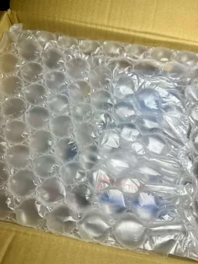 EMS非常快4天到手，虽然税了我好几十，但是心心念念的LV X NIGO钥匙包终于到手了，花钱请中检鉴定师鉴定了正品无疑，还是第一次通过挖煤姬海淘奢侈品，要是国内早就绝版还真是不太敢入，还有一批二十几台最爱的小车还没拆开看，先行好评了，谢谢挖煤姬。