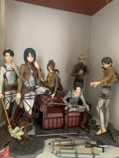 海淘两三年了，自付运费后就开始期待到货，也算为生活添了一个盼头。这次速度很快，半个月就到手，买了很多扭蛋，都是细碎的东西，挖煤姬打包无敌。