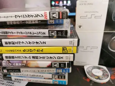 这次是家用机大合集，说实话我接触家用机非常非常晚，这个包裹里面还有好多家用机我都不认识，但是看成色都还行，以后看看有没有好玩的游戏