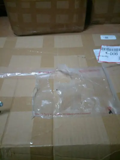 满满的一箱打包给力真的非常幸运发货速度快平台下单方便赶在搞活动优惠时发回国内，感谢挖煤姬的每一个位工作人员们的辛苦劳动。让我们足不出门就能买到超级好的模型谢谢你们！