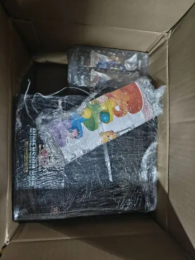 满满一大箱到手了，买了三大盒礼盒，分量不大，价格不贵，就是体积大，显得我买的东西多，清关比较顺利，多交了点税，不过盒子八角尖尖到手跟嗨皮