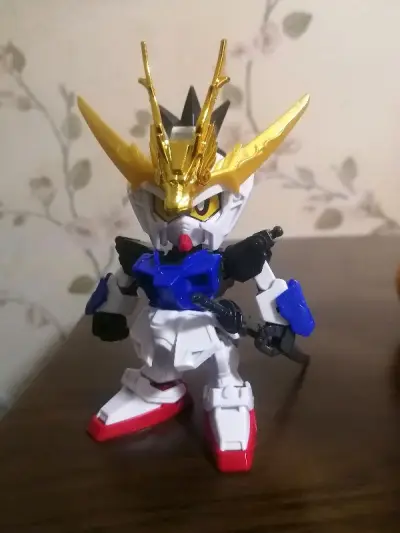 这次海淘所有的东西都是在骏河屋买的，总共六本漫画和八个模型，价格一般般不是特别低，但是也比闲鱼上要划算不少