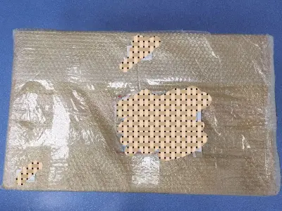 一箱海运包裹意外的提前过关了，开心ing.....这次的箱子着实有点大，内容物依旧打包的严严实实，空隙也用泡泡膜填塞严实。拆包外盒完好无缺，实在太满意了。感谢挖煤姬带来的快乐。
