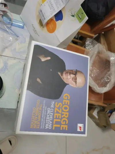 海淘了一个塞尔的合集 总共106cd应该是
塞尔的指挥比较精准 克利夫兰的素质真的顶级
乐队太好了 这个合集的音质也非常好
索尼大包非常值得买
很好的海淘体验