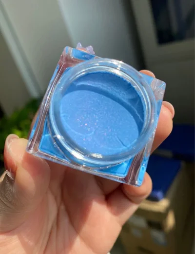 这次挖煤赶上了ep最后一批 所以买了两单就直接合单了QAQ 虽然感觉挖少了 但是到手的小可爱瞬间抚慰心情 咖啡豆的单色眼影膏真是小众宝藏啊 颜色调的恰到好处 就是使用起来不太方便容易剐蹭 还想再淘一些暖色调的来用用