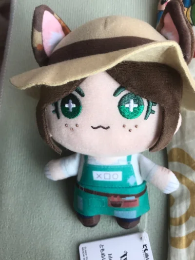 有了第一次的试水，第二次显得得心应手。入库免费保存的时间长提供了很大的购物便利，不需要经常盯着会不会有物品保存要到期了，临期的时候还会有消息提醒。慢慢来还是蹲到了很多好价，挖煤姬带来了很多惊喜！
航空件用了八九天就到了，一路上畅通无阻非常迅速。箱子被胶带包裹的很厚实...