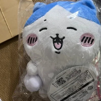 包装完好无损，购物体验感很好，小八非常可爱，手感柔软细腻，看得出卖家有一直很好的保存它。感谢卖家出物，让我拥有小八。