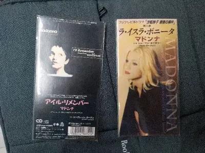 在挖煤姬用的竹蜻蜓第二单，包装还是一如既往的好，就是合单审核速度过慢，再快点就好了，后面发国际的速度就很快了，值得赞一个，综合来说非常不错，后面还有很多包裹，满满的期待