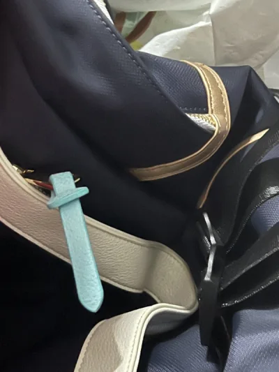 切到了sao桐姥爷的背包非常喜欢！在商品购买上挖煤姬的代切速度非常快，让我们大家错过不了自己想要的商品。工作人员们的包装也非常不错，十分推荐，希望更多人发现这个宝藏软件！！！