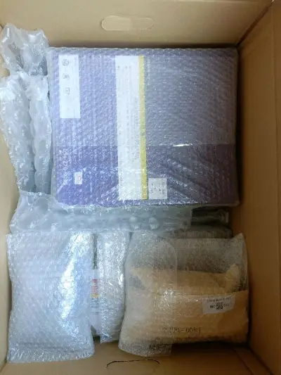 多次复购，这次虽然来的晚了几天但还是稳稳的到了，东西货真价实，经常有活动了现在，所以入手的东西也优惠了，很给力