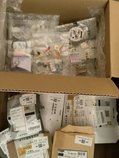 物流一如既往的快，一周左右就到了，包装的很好，很用心。
东西非常的好看，很喜欢，很可爱。非常棒的购物体验，下次还来。
真的很开心，非常推荐♡