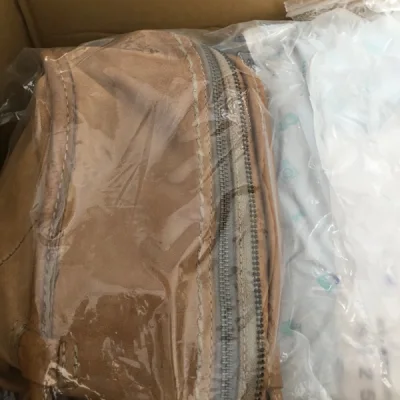 收到包裹了，东西包装的很不错，商品在箱子里保存的很好，，有很多泡沫纸保护，包包太好看了百搭时尚，多多支持~希望自己在平台淘到更多满意的东西～