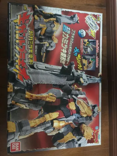 全新腕龙到手，体积可以说是非常大，最主要是还有音效，体积大还有一定的重量，算上关税和邮费也比直接在国内买便宜了700多，可以说今年兽电战队10周年，dx的都会涨，尤其是全新的，不过代理出的真的就是阉割版，还不如这原版。