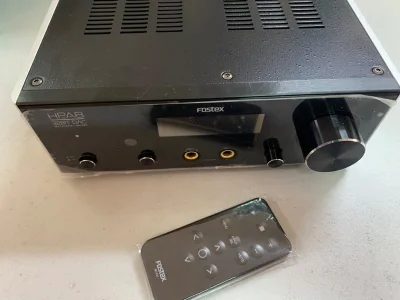 趁挖煤有优惠券，入手了这台A8耳放，双耳机孔，适合耳机AB。成色还可以，除了一个旋钮不太灵敏，设置好后就不太影响了，总体满意。