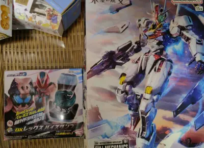 首先卖家方面，选了骏河屋分店，性价比高，但是这家店的包装差一点，没有泡泡纸包装。
物流方面比我想象的要快一周，非常nice！
回到商品方面，这款FM风灵当初预售价180左右，现在国内价格两百多，这次难得碰到好价就冲了，至于利维斯主题曲印章，这个主要还是冲着木村昂才买...