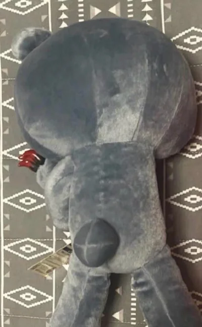 很酷的一只，灰色搭配红色哒！尺寸很大很划算～希望以后能收到更多物美价廉的崽崽！如果优惠活动可以更多就好啦