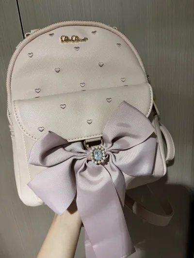 挖煤姬晒单 东西比较多国际选了ems 速度超快发出后七天就收到了 箱子很结实收到八角尖尖 包装的很好 里面东西都没有受伤安全到手 