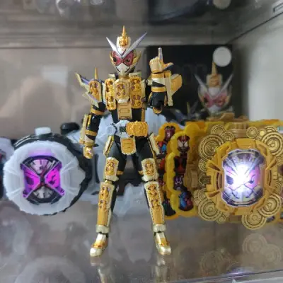 东西很新，成色很好。速度也快，挺好的，可惜有一个的角断了。不过瑕不掩瑜吧，下次试试能不能淘个好价吧，也想试试日拍。