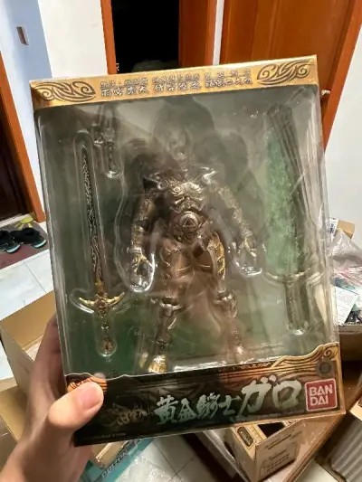 买的老物，看卖家照片里盒况很好就下单了，惯例的竹蜻蜓发货，价格合适又省心。到手八角尖尖，包装很牢固，满意