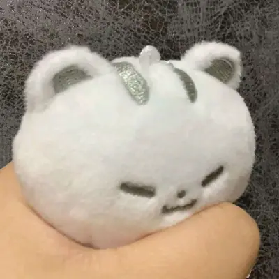 宝宝，，我的宝宝，，宝宝闷都安全送到了，特别幸福特别开心特别满足，，想一辈子陷入宝宝地狱，樱花妹都没有寄漏非常不错！