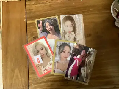 这次买的卡太好看了家人们！！完颜团的震撼谁懂！
樱花妹还送了我礼物！！好开心！
物流一如既往的很快，天啊真的太好看了这些卡！
下次第18弹来了我继续晒！