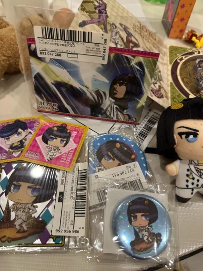 虽然被税了但是东西到手激动的心怎么都止不住，包的很严实物流也依然是EMS快快的很安心，希望下次不要再被税了呜呜