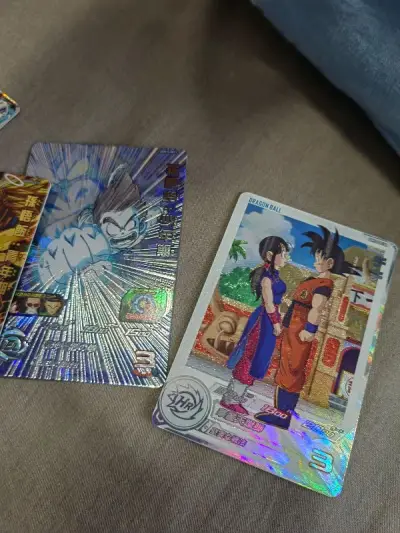 非常棒的一次购物体验，在挖煤姬买了好多次龙珠卡片了，下单迅速，打包仔细，这次依然选择的EMS内加固服务，合单5天，发送到收货5天，非常有效率的一次购物体验，继续支持挖煤姬哈！