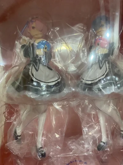 宝贝收到啦，非常的可以。大的抱着小的。小蕾姆拉姆也非常的可爱。蛮喜欢这一款的。已经买了三四个了。好评