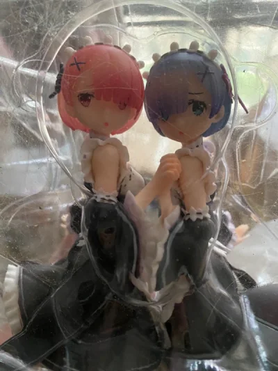 这一款还不错。可惜的是没有包装盒了。然后买的跟实物不太一样。希望挖煤能加强对个人卖家的管理。也是挖煤的老用户了。真心的祝愿越来越好。