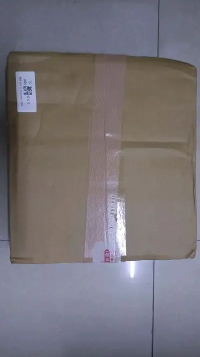 这次合了8单，到手后检查没有少，包裹包装很不错，商品也没有损坏，ems还是比较快的，最后也是交税后顺利过关。