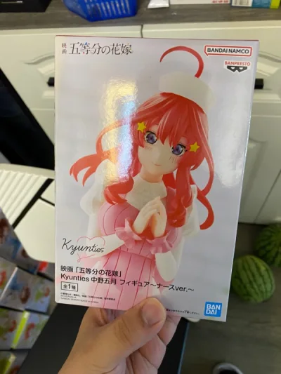 宝贝收到了，卖家发货很快，物流很快，客服态度极好，很有耐心，给人一种亲切感，我很喜欢。还有精致的包装，高端的氛围;可见卖家很用心