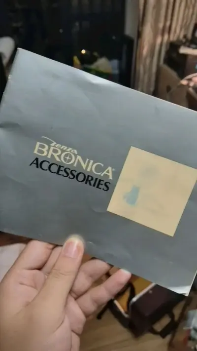 拿到了 拿到了，这一次依然是支付非常便捷 全自己操作，虽然等得很心急，但东西很不错，到受伤之后也没有任何问题，主要是国内非常难找，多亏挖煤姬，好评