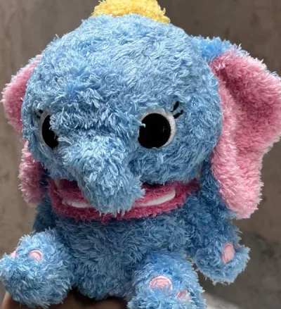 小飞象很棒的质感！料子很舒服 邮寄过来很干净 开心哈哈哈！每次在挖煤姬都能买到心仪的东西 很满足呀！！！一直爱挖煤姬