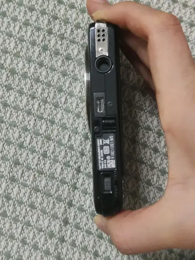 日淘的几个相机，终于收到了, 很开心, 虽然过程有点长，海淘的快乐就是按在心里的价格,淘一些自己喜欢的东西，最开心的还是这个过程 nice