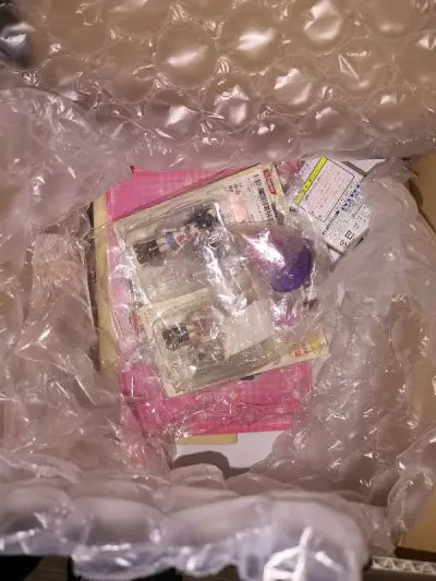 正好赶上骏河屋打折就无脑入了一些中古小玩具～魔法老师的小人都特别特别萌！但是不知道为什么竹蜻蜓审核过不了 用的可追踪小航空 被税了啊啊啊啊就差一点点（泪目
终于集齐美貌的小叽吧唧了～芙蕾雅这个柄图国内买不到TT还好让我切到煤炉好价了