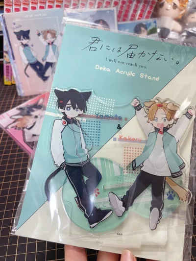 煤炉蹲到君届这三个立牌，马上就切了！太好看了！还有后面的两张美丽的纸片，单机吃谷的快乐～
竹蜻蜓依旧顺利，包装也完好，继续快乐吃谷～