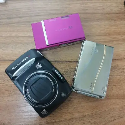 这次依旧选择ems，速度依旧很快，合单通过后很快就到过年了，很幸运没有被税，后面的物流也很快。拿到包裹打开，依旧包装的很安全，机子都很新，可以很开心的拿着新相机出去拍照了。挖煤姬真的很赞。