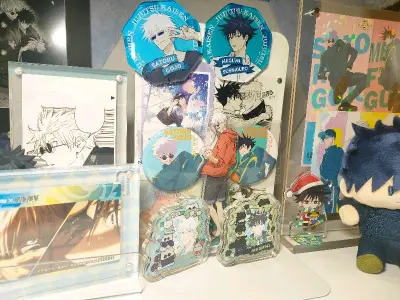 特别开心又切到了好价谷！包裹状态满分而且打包的也很细心，到手拆开基本没有瑕疵，非常满意购物体验www！！在煤炉上总是能找到好价好状态的谷子....真的非常好TT。还能继续购物下去！！！