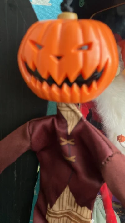 前两天收到的一箱，外箱比较大，外箱干净无压坏无破损。箱内泡泡纸塞了很多，保护到位，箱内物品不多，无损。