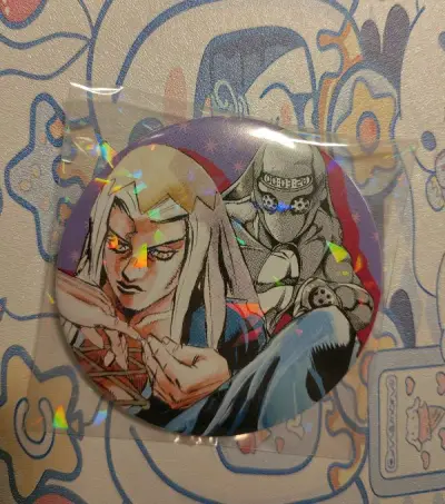 拿到谷子的瞬间觉得生命又延长了……
个人卖家和挖煤姬都包装得很好。但是骏河屋包装确实垃圾，小盒子只用一个硬纸板垫着放泡沫袋里就寄过来了，有一点点变形。