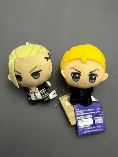 在骏河屋吃的很好！！赤司的立牌好大一个，小日本以后亚克力立牌都按照这个尺寸做好嘛！！我买爆！！武小道和龙宫的努努！！太萌了！！！我亲死！！又是一次完美购物呢 