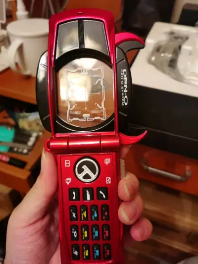 这是买了两条盒说全有运输盒的csm电王腰带，成色都非常新，没有缺件，价格也非常实惠，比国内便宜，联动正常