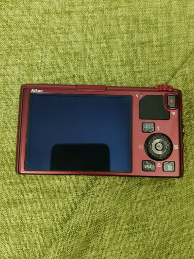 连着收到两个海淘包裹，超级开心! 还是一如既往的舒适体验，包装很好，加固了泡泡纸防撞，大包小包的包裹也都很好没有压缩，相机也没有损坏，超级喜欢啊!值得一夸的是这次的物流很快,海淘还得是用挖煤姬!