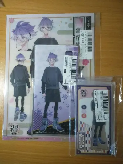 喜欢的角色在本土国内没有贩售周边，所以迫不得已来到这个app来看看，果然发现了惊喜。
能收到自推的周边真的很开心，第一次在这里购物的体验感棒极了。