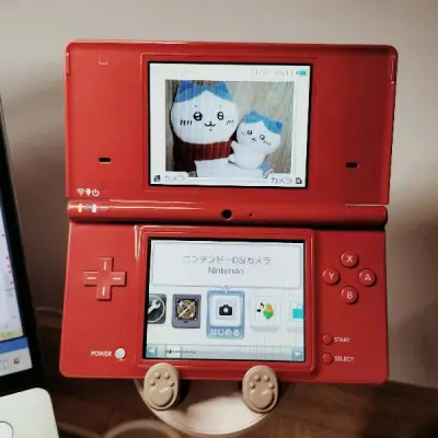 之前海淘过两次，用的不同平台。这是第三次切煤了，综合来看，挖煤姬的购物体验是最好的。
从搜索界面到商品付款到合单发货，流程都很丝滑，基本都是秒切，中间咨询客服体验也不错。
这次只花了160就淘到了箱说全的ndsi，虽然屏幕有些发黄，外壳也有一些磨损，但整体功能都是完...